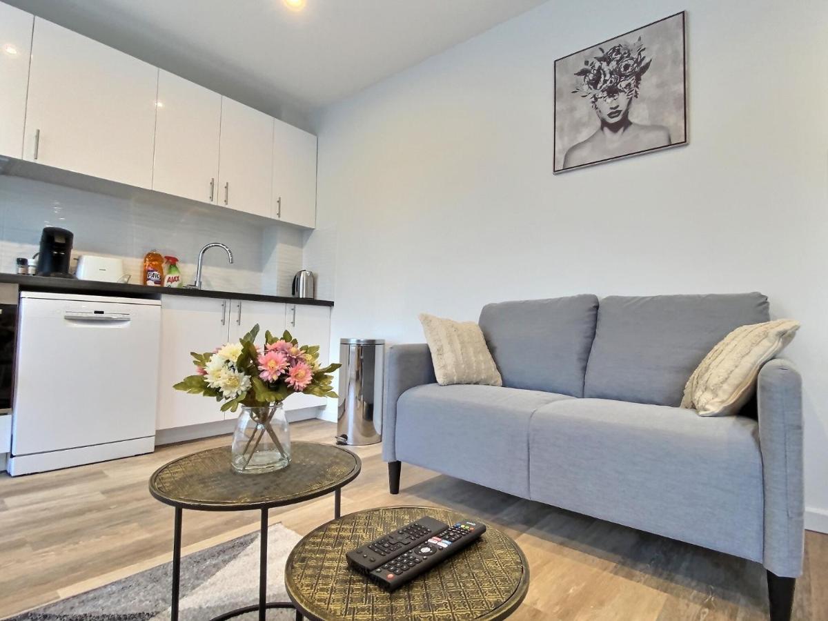 Cozy Appart' A Deux Pas De La Gare - Cozy Houses Palaiseau Kültér fotó